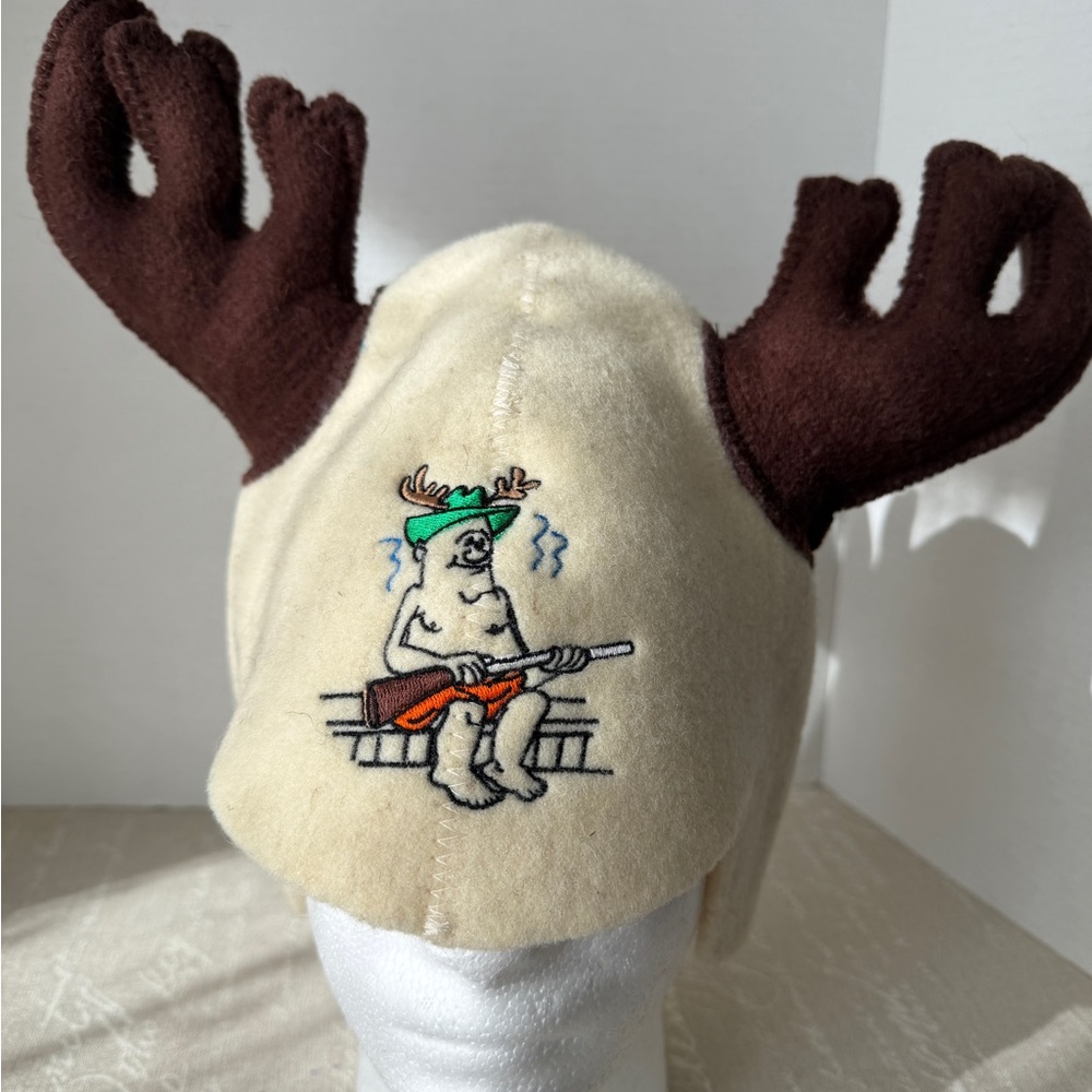 Fun sauna Hat with Embroidered Character